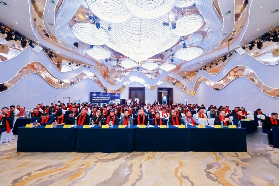 ���Ƹ������³�  �̶�������δ��